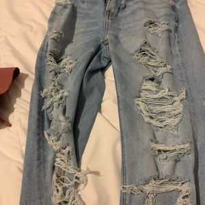 american eagle mom jeans!